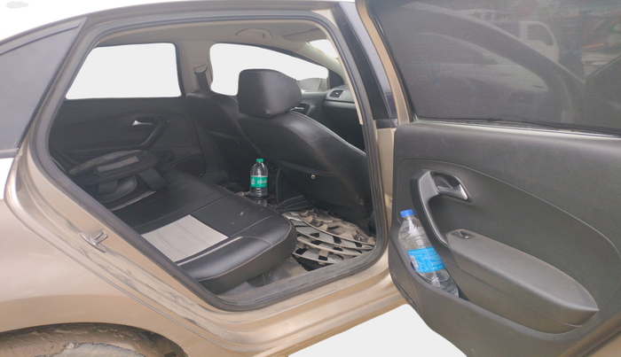 2015 Volkswagen Vento COMFORTLINE 1.5 AT, Diesel, Automatic, 1,32,810 km, interior