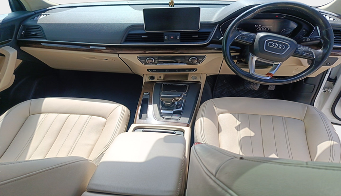 2018 Audi Q5 2.0 TDI quattro Premium, Diesel, Automatic, 1,39,970 km, interior