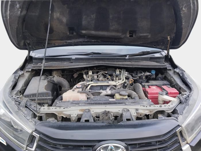 2021 Toyota Innova Crysta 2.4 G 7 STR, Diesel, Manual, 1,44,346 km, exterior