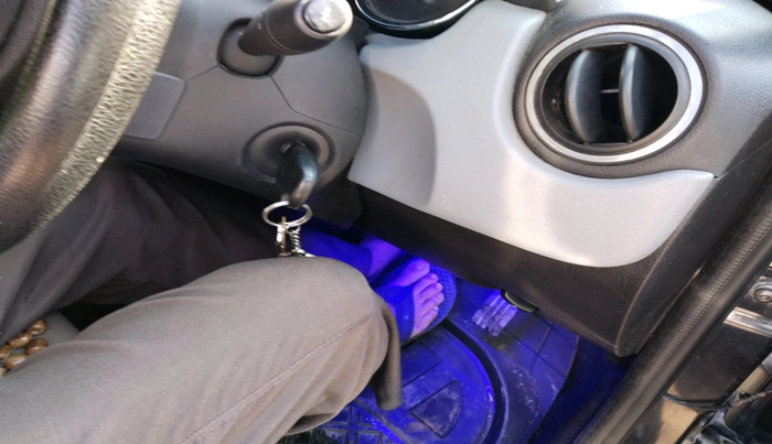 2018 Nissan Terrano XE (D), Diesel, Manual, 96,012 km, interior