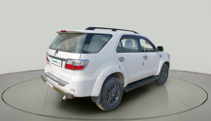 2011 Toyota Fortuner 3.0 4X4 MT, Diesel, Manual, 1,88,268 km, exterior
