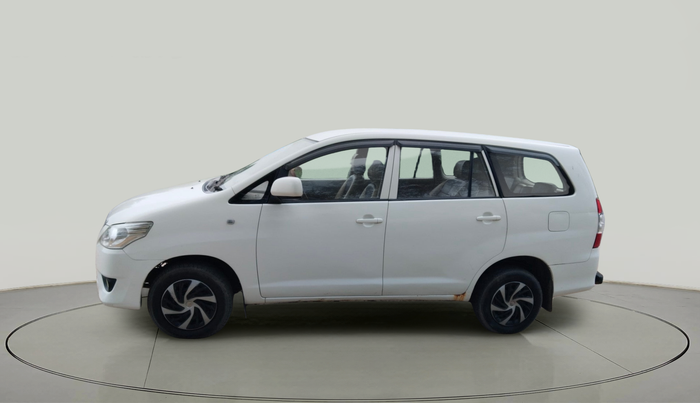 2014 Toyota Innova 2.5 G2 7STR, Diesel, Manual, 3,88,785 km, exterior