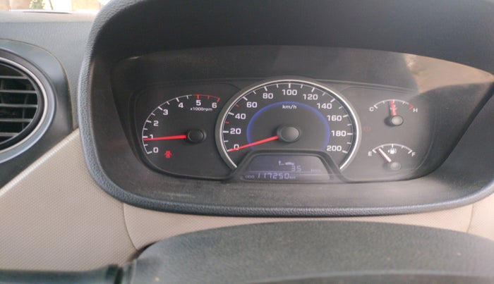 2013 Hyundai Grand i10 SPORTZ 1.1 CRDI, Diesel, Manual, 1,17,250 km, interior