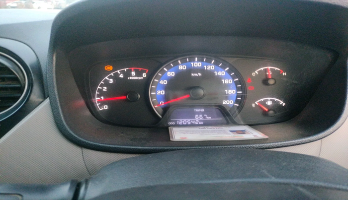 2014 Hyundai Xcent S 1.1 CRDI, Diesel, Manual, 1,20,542 km, interior