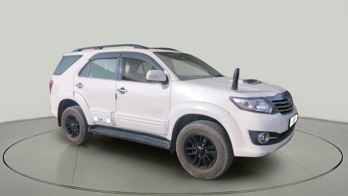 2014 Toyota Fortuner 3.0 4X2 MT, Diesel, Manual, 1,59,600 km, exterior
