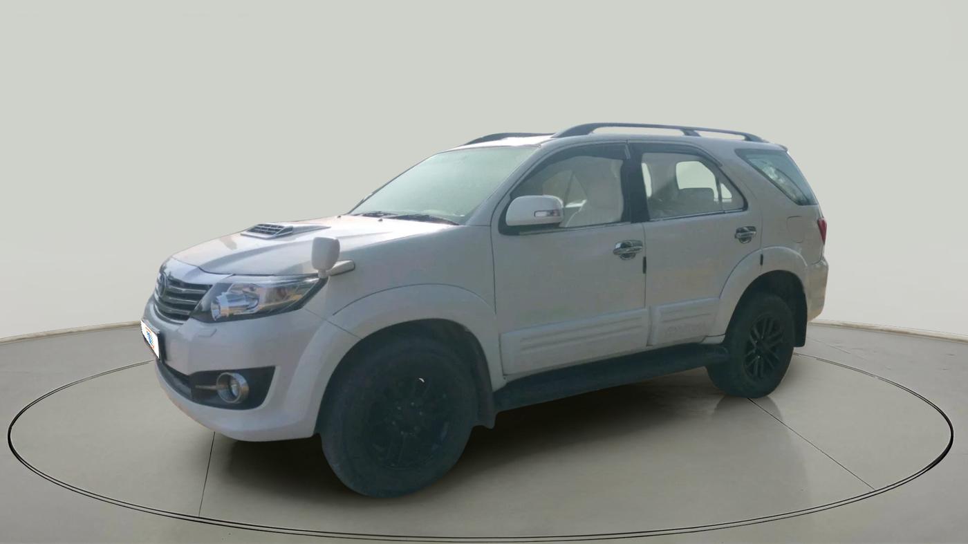 2014 Toyota Fortuner 3.0 4X2 MT, Diesel, Manual, 1,59,600 km, exterior