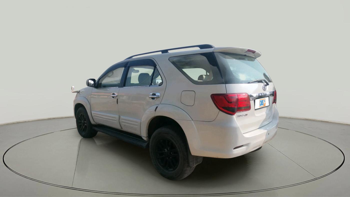 2014 Toyota Fortuner 3.0 4X2 MT, Diesel, Manual, 1,59,600 km, exterior