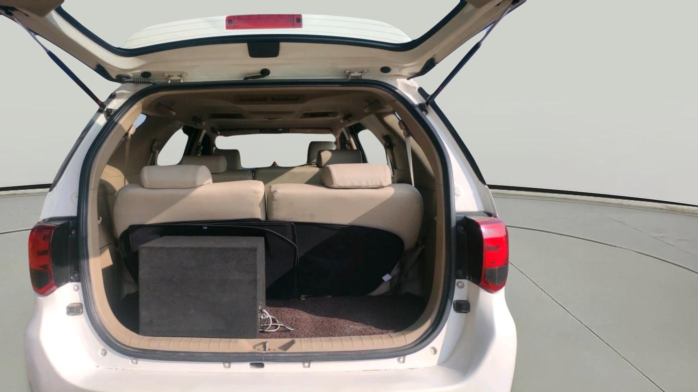 2014 Toyota Fortuner 3.0 4X2 MT, Diesel, Manual, 1,59,600 km, exterior