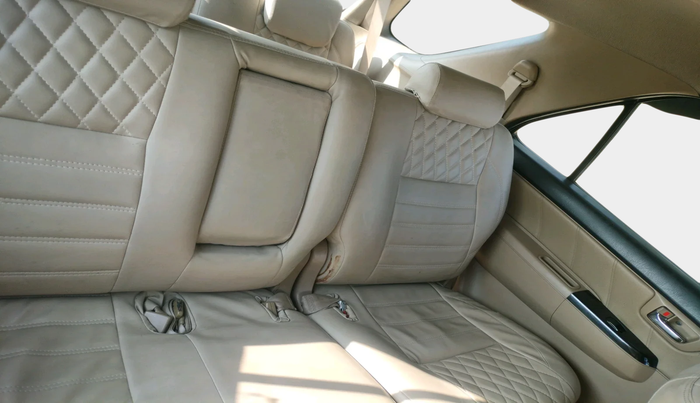 2014 Toyota Fortuner 3.0 4X2 MT, Diesel, Manual, 1,58,789 km, interior