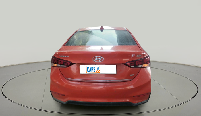 2018 Hyundai Verna 1.6 SX (O) CRDI MT, Diesel, Manual, 1,56,330 km, exterior