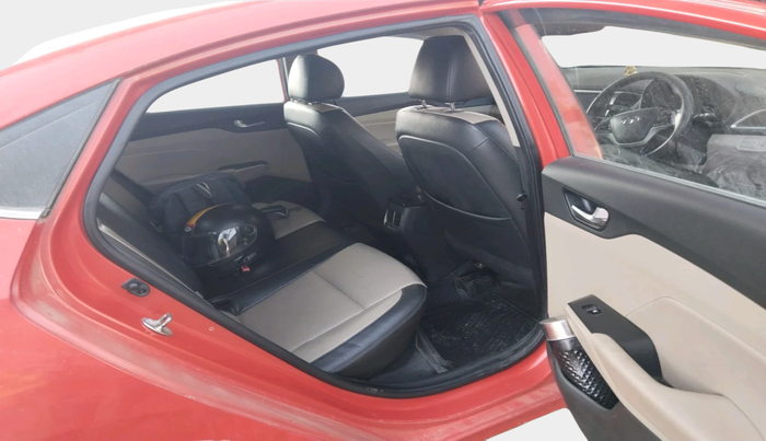 2018 Hyundai Verna 1.6 SX (O) CRDI MT, Diesel, Manual, 1,56,330 km, interior