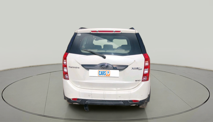 2015 Mahindra XUV500 W10, Diesel, Manual, 1,37,769 km, exterior