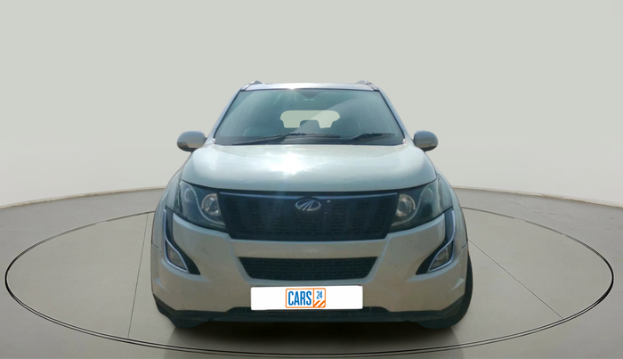 2015 Mahindra XUV500 W10, Diesel, Manual, 1,37,769 km, exterior