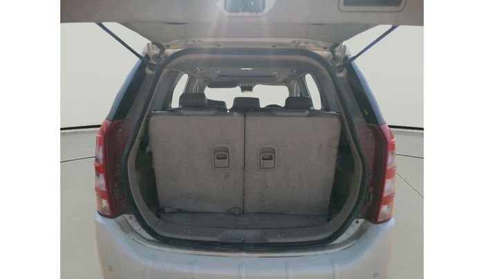 2015 Mahindra XUV500 W10, Diesel, Manual, 1,37,769 km, exterior