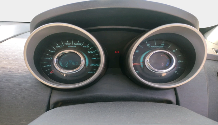 2015 Mahindra XUV500 W10, Diesel, Manual, 1,37,769 km, interior