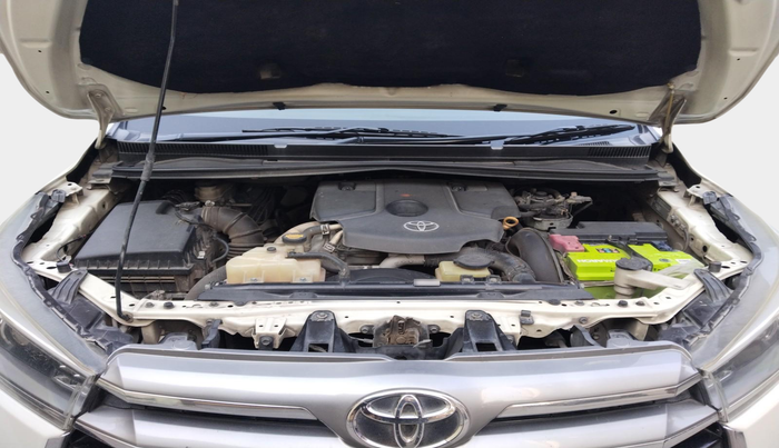 2016 Toyota Innova Crysta 2.8 ZX AT 7 STR, Diesel, Automatic, 2,61,382 km, exterior