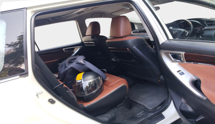 2016 Toyota Innova Crysta 2.8 ZX AT 7 STR, Diesel, Automatic, 2,61,382 km, interior