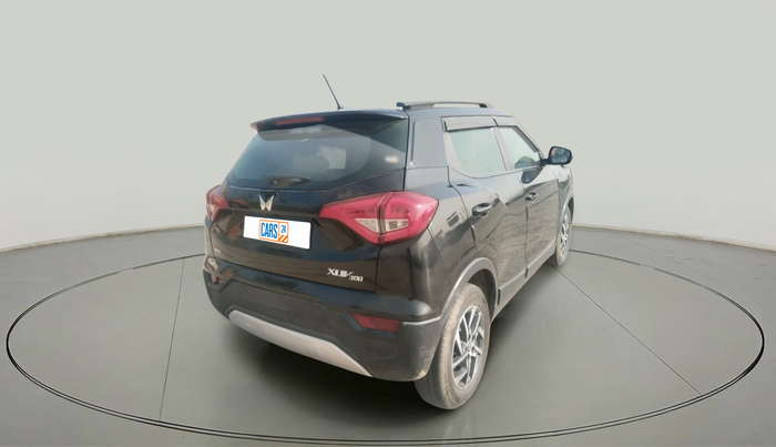 2023 Mahindra XUV300 W8 (O) 1.5 DIESEL, Diesel, Manual, 1,09,199 km, exterior