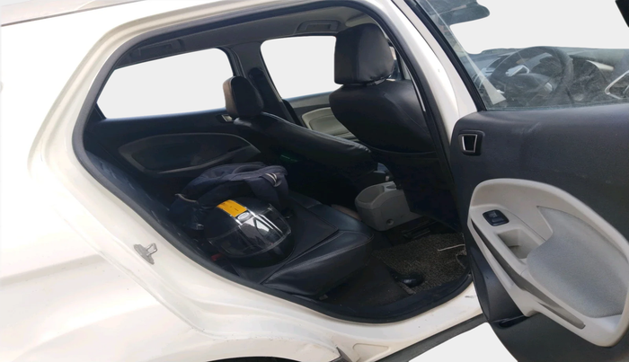 2014 Ford Ecosport TITANIUM 1.5L DIESEL, Diesel, Manual, 2,04,443 km, interior