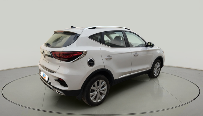 2024 MG ASTOR Shine 1.5 MT (Ivory), Petrol, Manual, 15,929 km, exterior