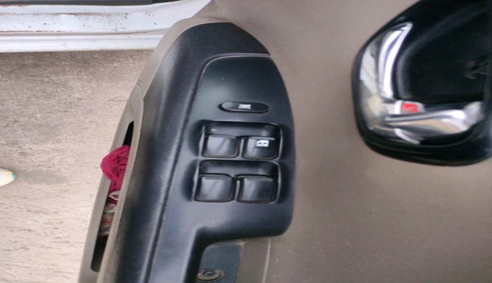 2011 Hyundai i10 MAGNA 1.1, Petrol, Manual, 73,854 km, interior