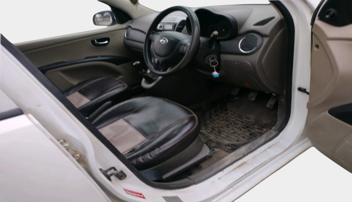 2011 Hyundai i10 MAGNA 1.1, Petrol, Manual, 73,854 km, interior