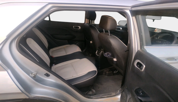 2021 Hyundai VENUE SX 1.5 CRDI, Diesel, Manual, 79,880 km, interior