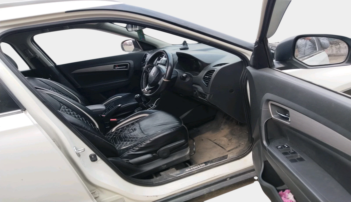 2016 Maruti Vitara Brezza ZDI PLUS, Diesel, Manual, 1,24,258 km, interior