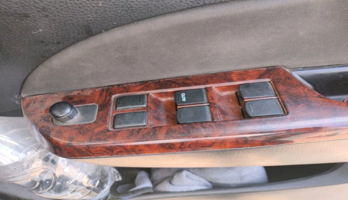 2012 Maruti Swift ZDI, Diesel, Manual, 1,25,695 km, interior