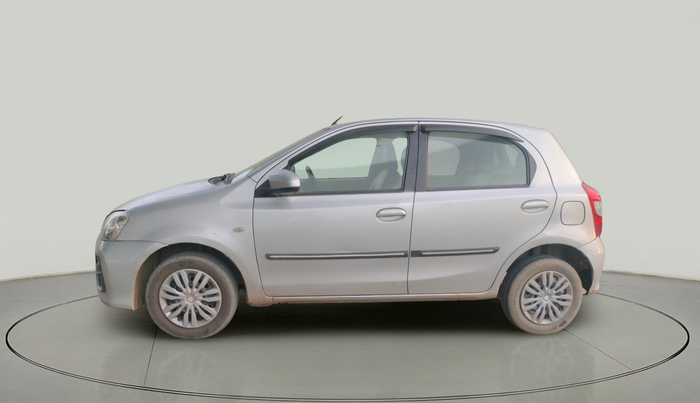 2017 Toyota Etios Liva GD, Diesel, Manual, 1,21,707 km, exterior