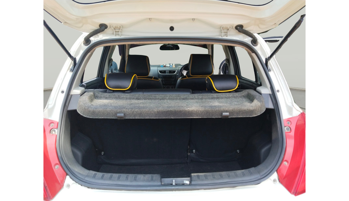 2014 Maruti Swift VXI, Petrol, Manual, 1,21,752 km, exterior