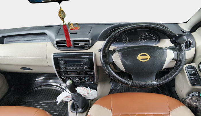 2014 Nissan Terrano XL (P), Petrol, Manual, 85,105 km, interior