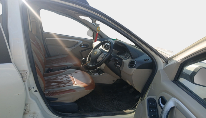 2014 Nissan Terrano XL (P), Petrol, Manual, 85,105 km, interior