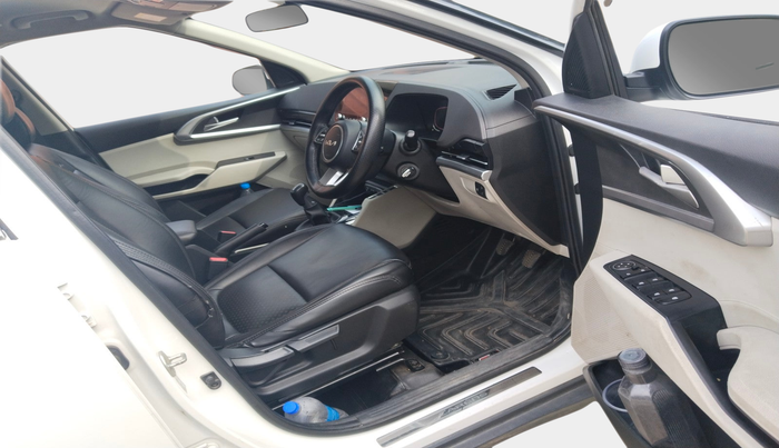 2022 KIA CARENS PRESTIGE 1.5 DIESEL 7 STR, Diesel, Manual, 52,466 km, interior