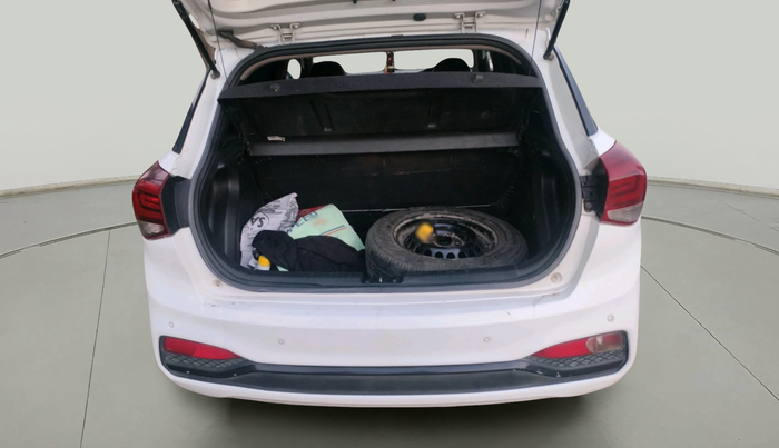 2020 Hyundai Elite i20 MAGNA PLUS 1.2, Petrol, Manual, 82,950 km, exterior