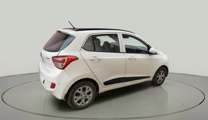 2016 Hyundai Grand i10 SPORTZ 1.2 KAPPA VTVT, Petrol, Manual, 70,401 km, exterior