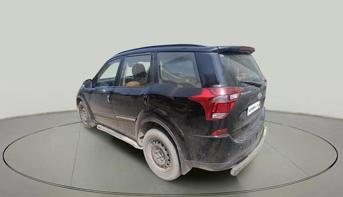 2018 Mahindra XUV500 W7, Diesel, Manual, 2,48,462 km, exterior