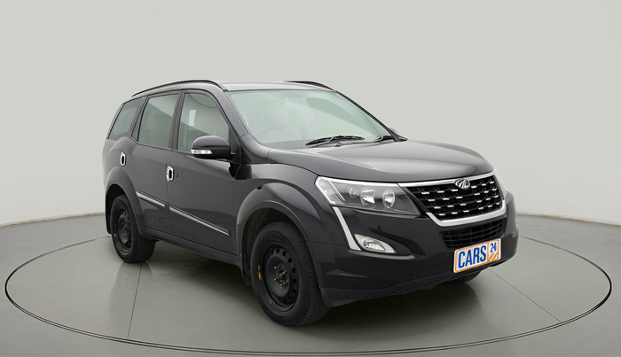 2018 Mahindra XUV500 W7, Diesel, Manual, 2,48,462 km, exterior