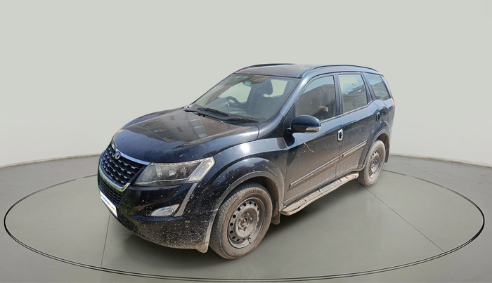 2018 Mahindra XUV500 W7, Diesel, Manual, 2,48,462 km, exterior