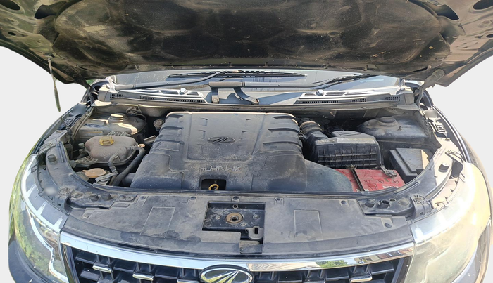 2018 Mahindra XUV500 W7, Diesel, Manual, 2,48,462 km, exterior