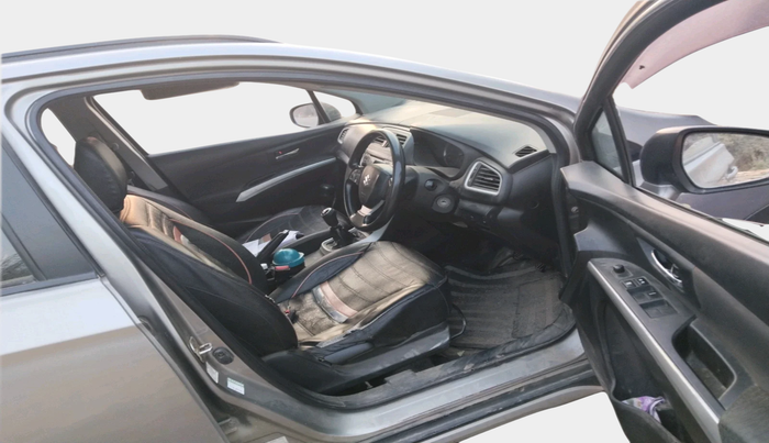 2015 Maruti S Cross SIGMA 1.3, Diesel, Manual, 1,20,750 km, interior