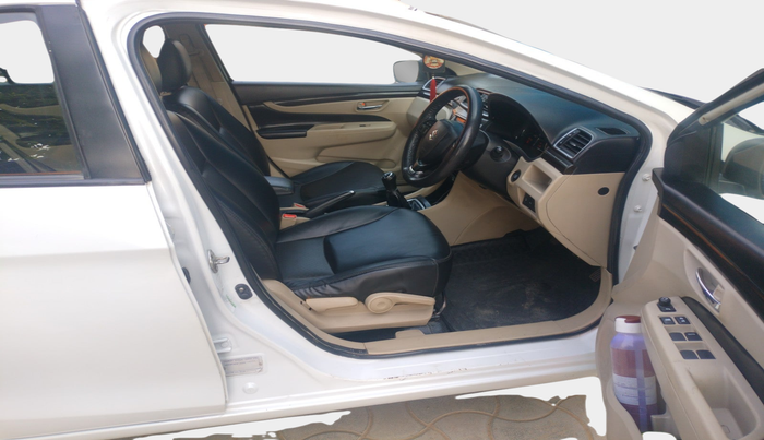 2016 Maruti Ciaz ZDI+ SHVS, Diesel, Manual, 1,58,097 km, interior