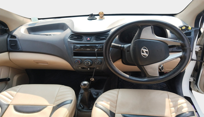 2016 Hyundai Eon D LITE PLUS(O), Petrol, Manual, 81,776 km, interior