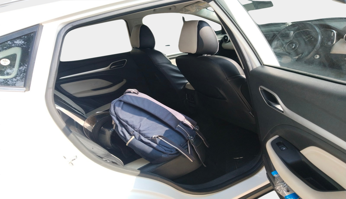 2022 MG ASTOR SUPER EX 1.5 MT, Petrol, Manual, 26,394 km, interior