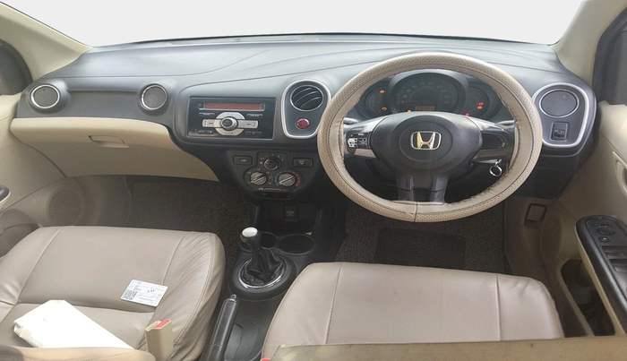 2014 Honda Mobilio 1.5L I-DTEC S, Diesel, Manual, 1,24,954 km, interior