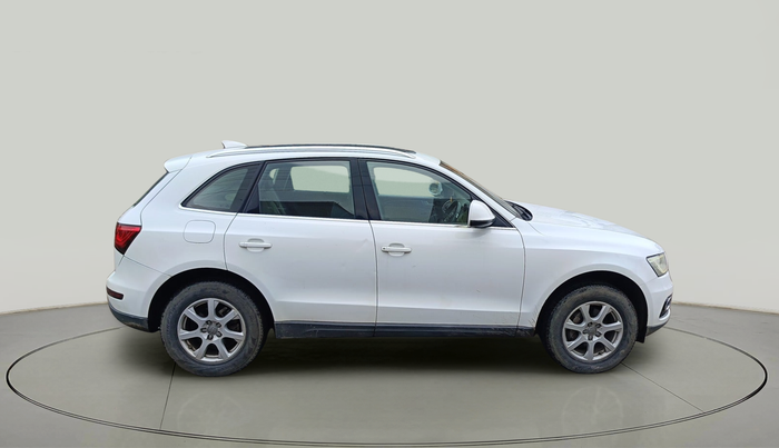 2013 Audi Q5 2.0 TDI QUATTRO, Diesel, Automatic, 1,17,670 km, exterior