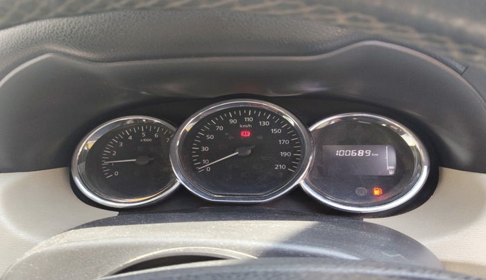 2016 Nissan Terrano XV D THP 110 PS, Diesel, Manual, 1,00,689 km, interior