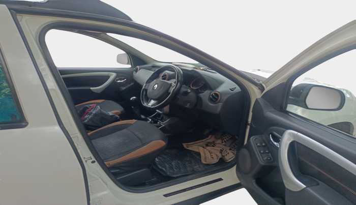 2016 Renault Duster RXL 85PS EXPLORE, Diesel, Manual, 93,706 km, interior