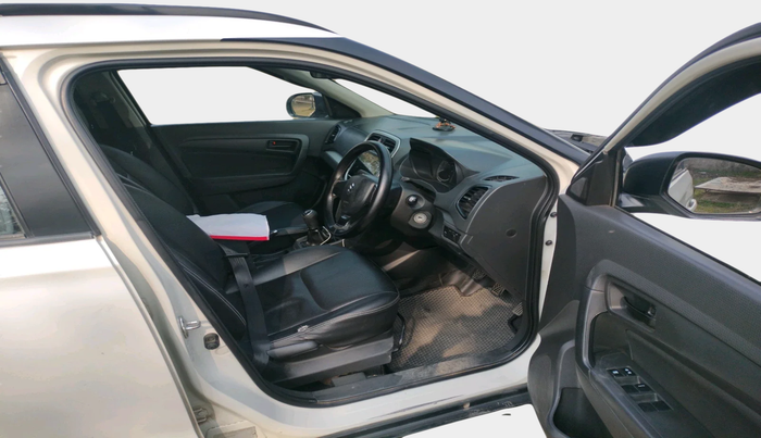 2017 Maruti Vitara Brezza VDI (O), Diesel, Manual, 1,29,623 km, interior