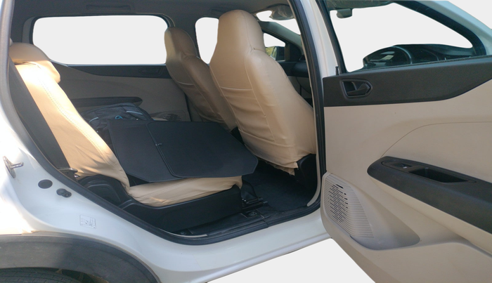 2023 Renault TRIBER RXT, Petrol, Manual, 32,062 km, interior